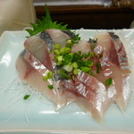 鯉とうなぎのまるます家 - アジの刺身