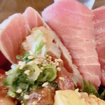 お酒とご飯 たく - 鮪づくし丼