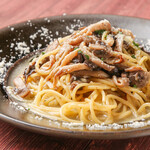 Porcini and mushroom oil pasta