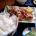 串武 - から揚げ定食