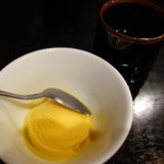 中国四川料理石林 - 締めのマンゴーアイス！