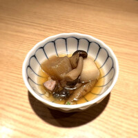 焼きふぐ 優ふく 北新地店 - 小鉢の筑前煮⁉️かな。