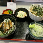 Kisoba Yabu - 日替わりランチB：いわしの香梅煮丼＋ざるそば（700円）