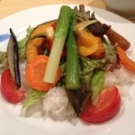 おまかせ亭 - 冷野菜たっぷり、ご飯は酢飯！