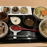 ヒル薬膳粥・ヨル貝料理カイノクチ - 