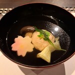 上野 寿司 祇園 - 海老しんじょうの吸い物