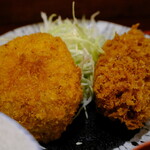 庭食 柊 - この画の左側をコロッケと思って突いていったわけですが、人間として何か間違ってますか ?　ぼく。ちなみに右のざっくりとした衣のやつはクリームコロッケで、その意味では二重に裏切られてしまいました