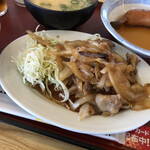 八幡食堂 - 豚の生姜焼き400円