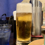 ダバ インディア - サッポロ生ビール L 700円。
ここで日本のビールを飲むのは最初で最後かも。