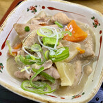 大関 - もつ煮セット（お新香、ライス付き）…＋300円