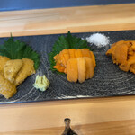 伊と千 - 雲丹の食べ比べ