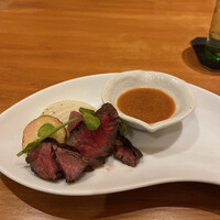 ダイナミックキッチン＆バー 響  西新宿野村ビル店 - 牛ステーキ
