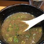 中華蕎麦 ひら井 - 生姜のスープ割を使うとマー油もすっきり！