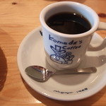 Komedako Hiten - 厚みのあるカップで、珈琲をいただきます。コクがあって、美味しいよぉ～。