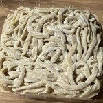 ラーメン もっけだの - 『冷凍ラーメン』の麺