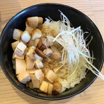 らーめん まる - 炙りチャーシューどんぶり