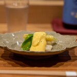 食堂うゆき - 2023.3 ホワイトアスパラガスとウルイのお浸し 黄身酢 酢橘の皮