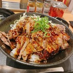 三宮肉劇場 - 