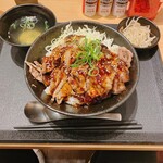 三宮肉劇場 - 