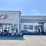 ディヴィヌ ヴァレー - 建物外観