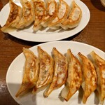 中華dining天鳳 - 焼餃子　２人前　税抜価格1080円 