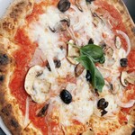 Pizzeria napoletana CANTERA - 