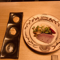 MOTO TOKYO - 
