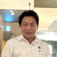 飄香 広尾店 - 井桁シェフは、伝統四川料理の流れを汲む"松雲門派"の承継人として認定を受けた方らしい。