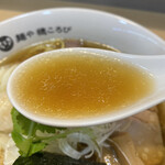 Menya Hokorobi - スープ
