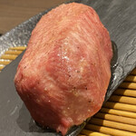 黒毛和牛焼肉 白か黒 - 