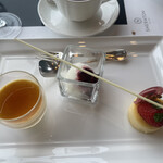 フレンチ ベイ・ビュー - 十勝の乳製品を使ったデザート色々