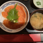 北海道料理 ユック - 鮭親子丼