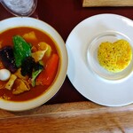 か～るま～る - やわらか豚しゃぶ赤いか～るカレー