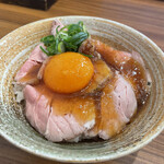 麺童豊香 - ローストポーク丼390円