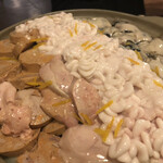 地酒と宮城のうまいもん処　斎太郎 - 痛風鍋火入れ前