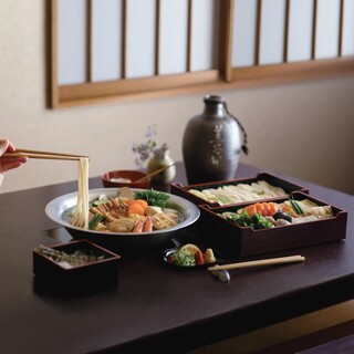 "Carefully Selecting Seasonal Ingredients Bursting with the Freshness of Quality Produce to Deliver Traditional Flavors"