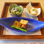 平家茶屋 - ◆河豚御膳(コース料理)◇前菜（お盆に三品）