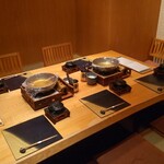 しゃぶしゃぶ　すき鍋　おもき - 品のある配膳。