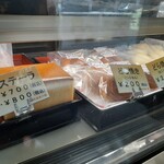 栄屋菓子舗 - 店内