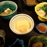 万清楼 - 煮物　だし巻き　サラダ