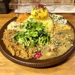 和平カレー - 2種あいがけ＋スパイスエッグ