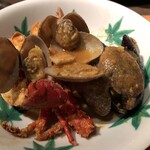 界 アンジン - ブイヤベース　伊勢海老　金目鯛　ムール貝　あさり