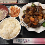 萬代 - 酢豚定食