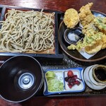 ふじや - 料理写真:野菜天もりそば大盛¥1,250