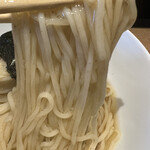 らぁ麺や 嶋 - 鰹昆布水つけ麺　麺のアップ