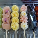 くろまめ - 2023/3/21　左からずんだ→さくら餡→くりきんとん→桃、柚子→ゴマ→みたらし