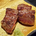 池袋 肉割烹 上 - 