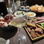 sincere - ハーフのペアリング7200円（お皿に合わせて）① アミューズと合わせて。