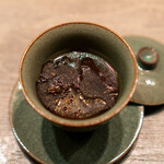 USHIGORO S. - スッポンと牛のトリュフコンソメ