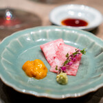 USHIGORO S. - イチボとアオリイカとウニの薄造り